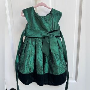 Jenny & Me 3T Girls Elegant Green Emerald Fit and Flare Beaded Sleeveless Dress